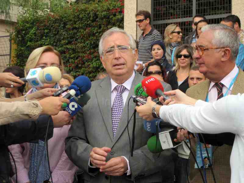 Imbroda lamenta que Melilla sea la ciudad española con más paro según un estudio de La Caixa