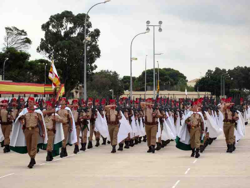 La Base Militar acoge un homenaje al Grupo de Regulares de Alhucemas nº 5 cuando se cumplen cien años de su creación