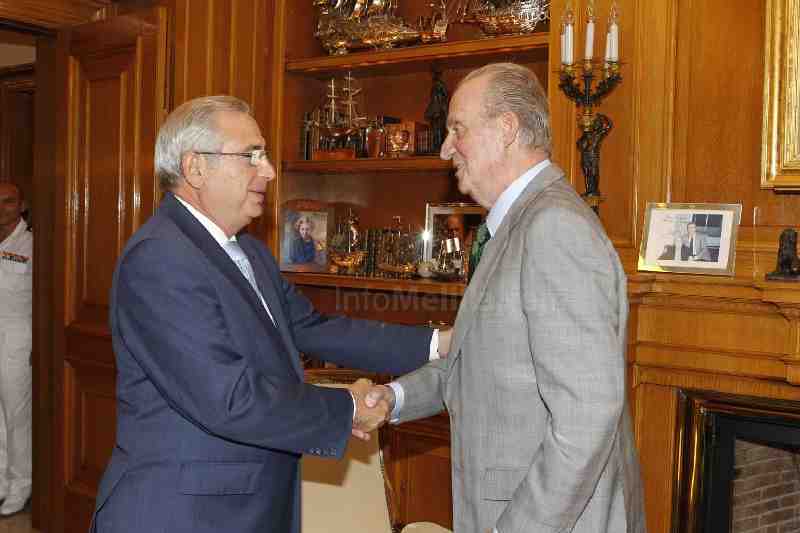 Imbroda ha sido recibido por Su Majestad en el Palacio de la Zarzuela