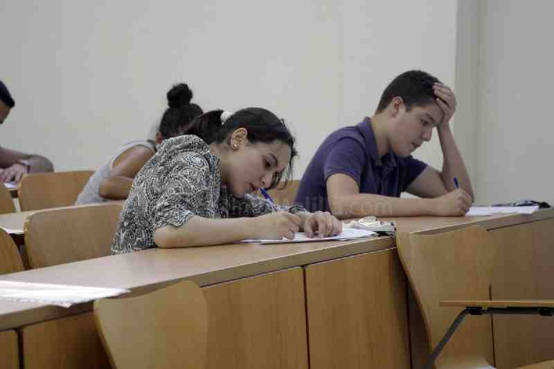 Más de 300 estudiantes han comenzado los exámenes de Selectividad