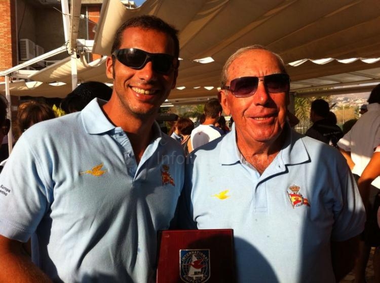 Carlos Rivas junto a su hijo Pablo