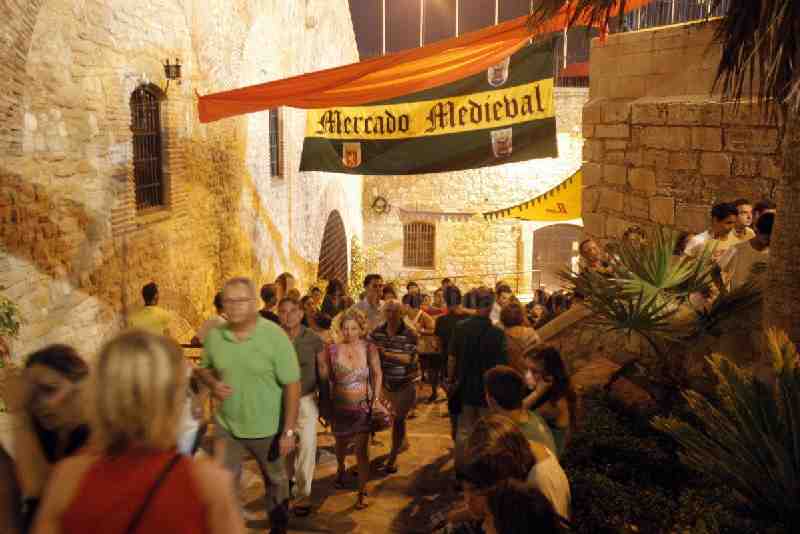 Melilla, un fin de semana al año, se convierte en noble y señorial