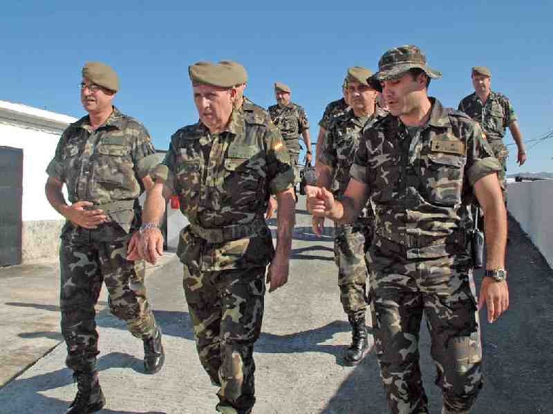 El teniente general jefe de la Fuerza Terrestre concluye su visita a Melilla