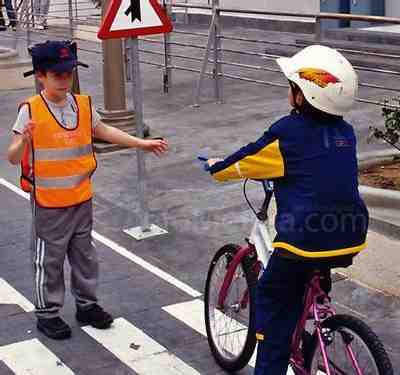 Cerca de 6.000 escolares han recibido clases de educación vial con la Policía Local