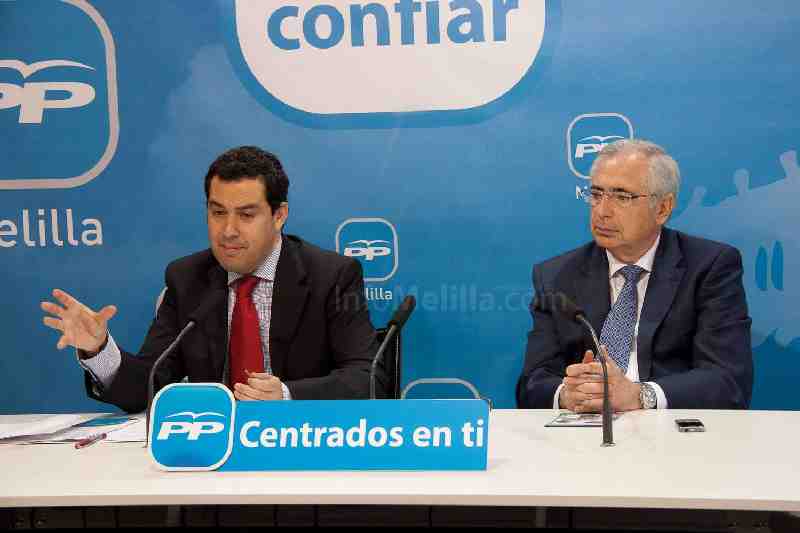 Juan Manuel Moreno (izda.) y Juan José Imbroda (dcha.)