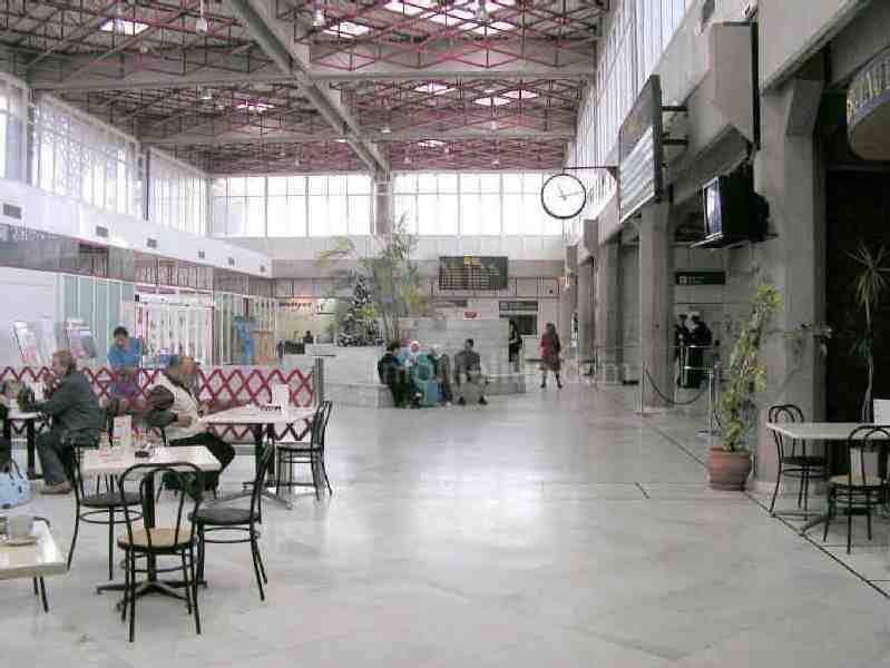 Aena rebajará en 2012 el 41 por ciento de sus tarifas en el aeropuerto melillense