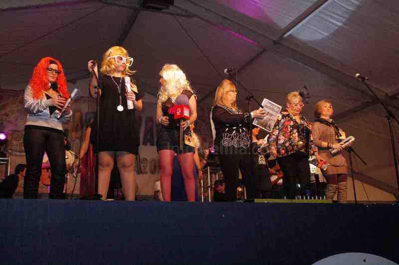 Arranca el Carnaval 2011 con gran animación en las carpas de la Multifuncional de San Lorenzo