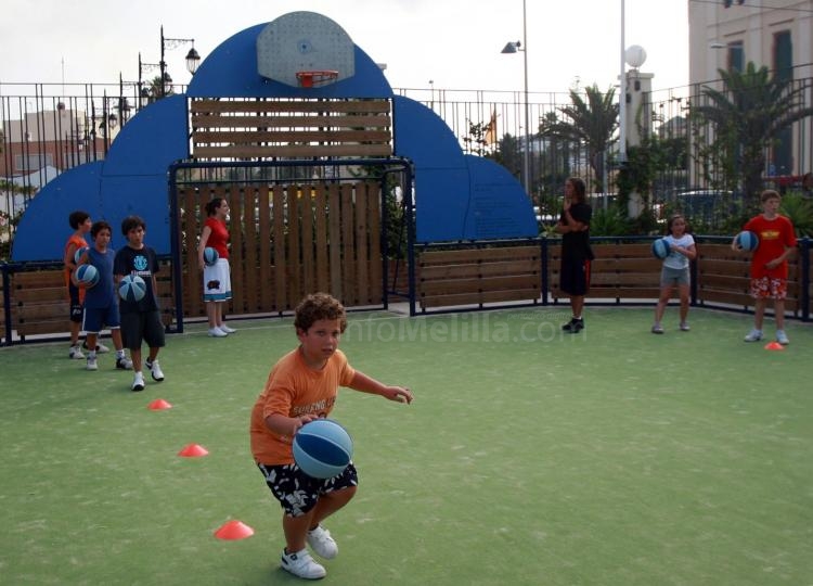 El Real Club Marítimo de Melilla promociona el baloncesto entre sus jóvenes socios
