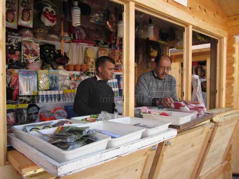 Abierto ya al público el Mercadillo especial de Navidad en la Plaza de las Culturas