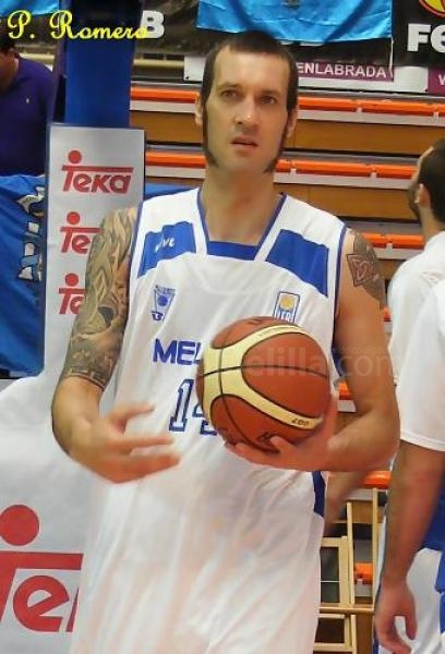 El "capi" Nacho Romero, pieza clave de Melilla Baloncesto dentro y fuera de cancha