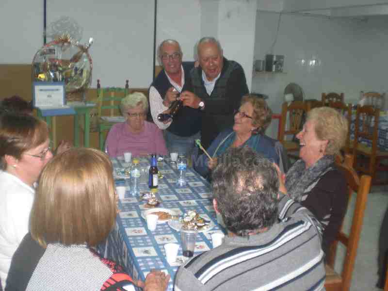 Arranca con fuerza la Navidad en la Casa de Melilla en Almería con fiesta de postín