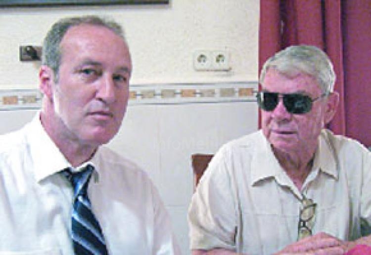 Paco López -derecha- con Totó actual presidente del os ex futbolista unionistas