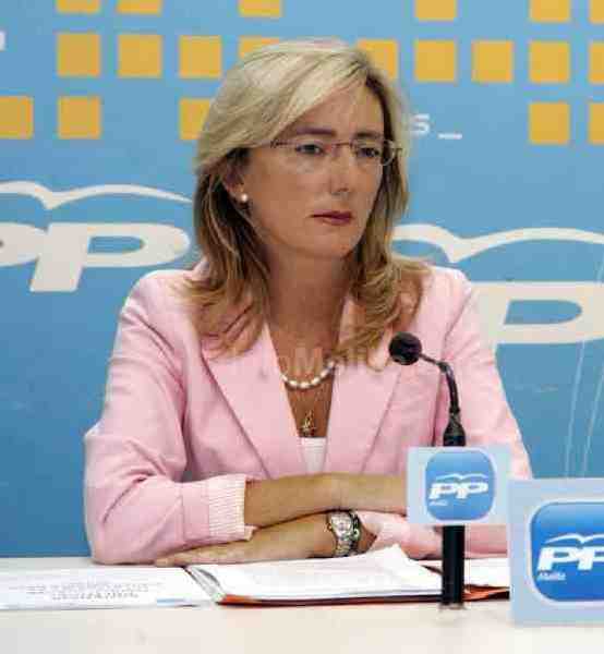 Mari Carmen Dueñas defiende un Gobierno popular de austeridad y solidaridad