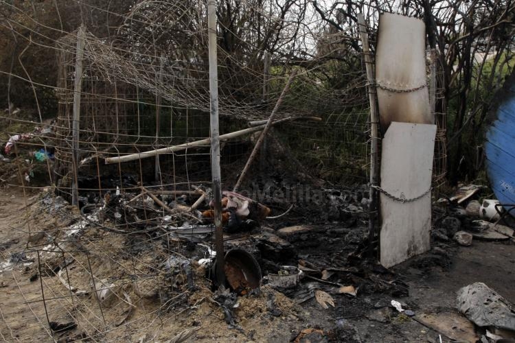 Estado de la chabola tras el incendio
