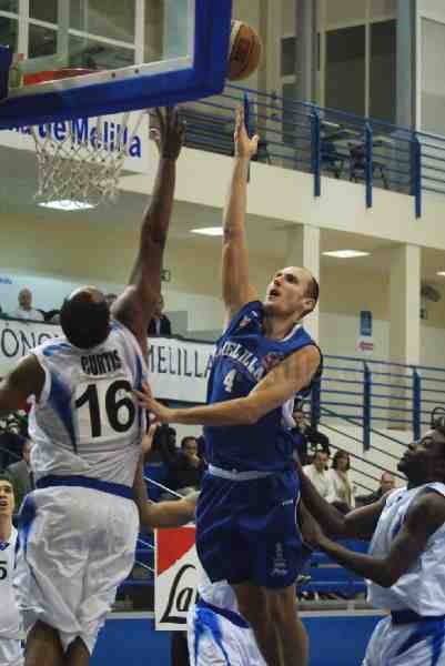 El jugador lituano Dario Pakamanis
