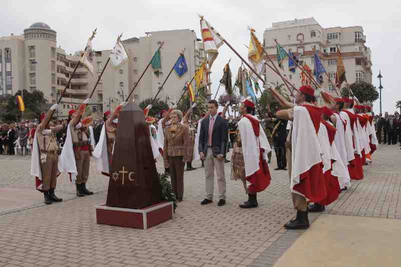 260 personas juran la bandera española en Melilla