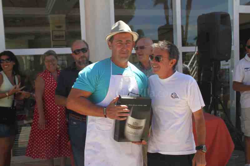 Luis Cruz gana el Concurso de Paellas del Real Club Marítimo de Melilla