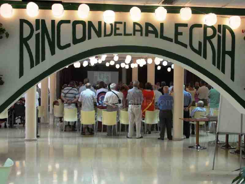 Misa Rociera en el Centro Social de Mayores del Imserso oficiada por Ramón Buxarrais