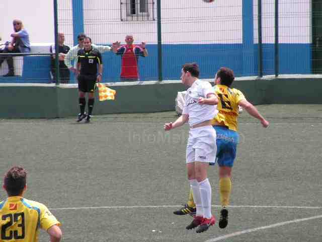 El partido tuvo lances muy duros