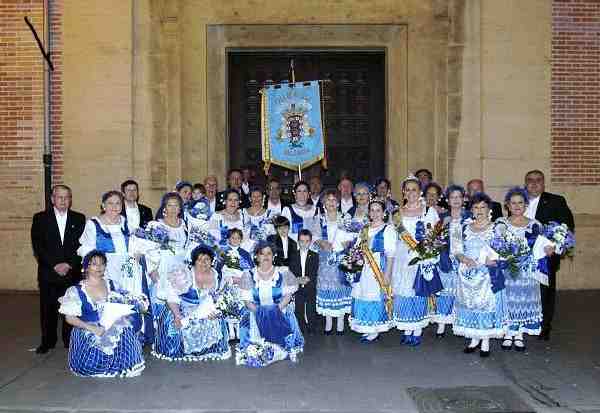 La Casa de Melilla en Valencia acude a la Ofrenda dedicada a la Virgen de los Desamparados
