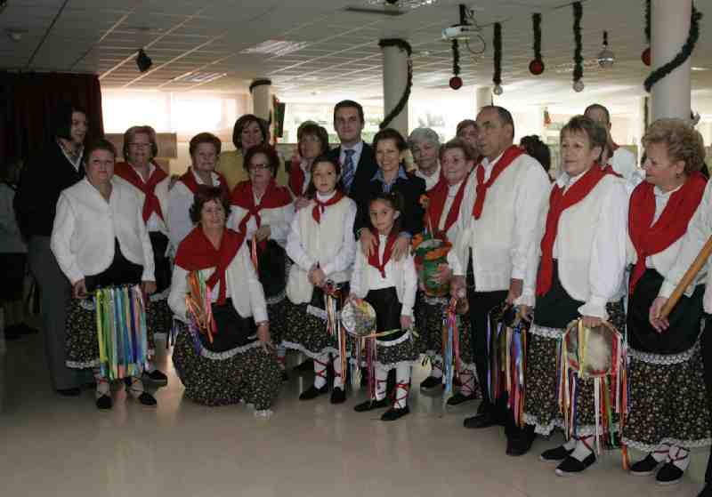 El Centro Social de Mayores celebra Navidad por todo lo alto