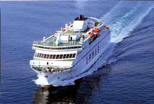 El ferry que conecta con Melilla lanzará en Navidad una oferta para atraer a turistas