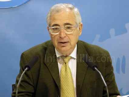 Imbroda llama a la reflexión sobre la importancia del voto en libertad