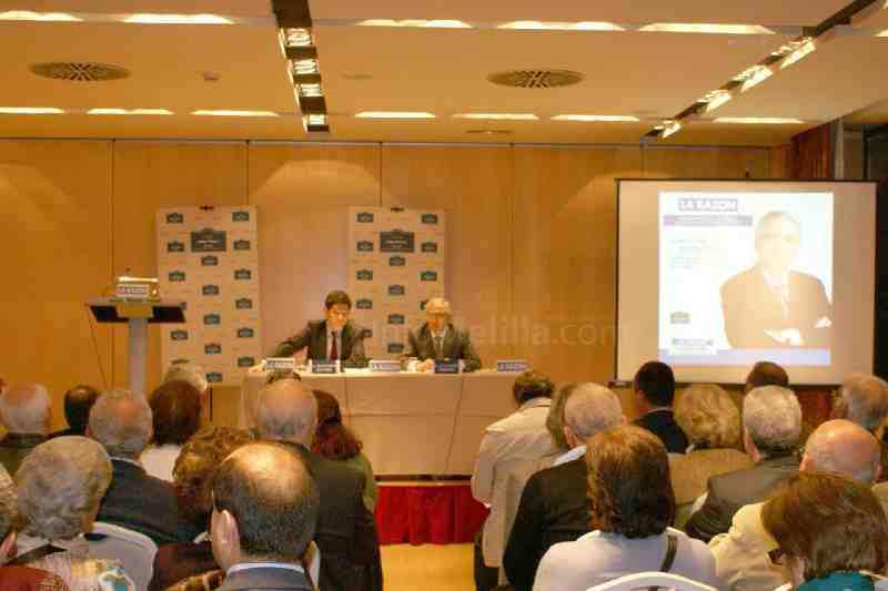 Imbroda muestra su esperanza en recuperar las relaciones históricas con Andalucía