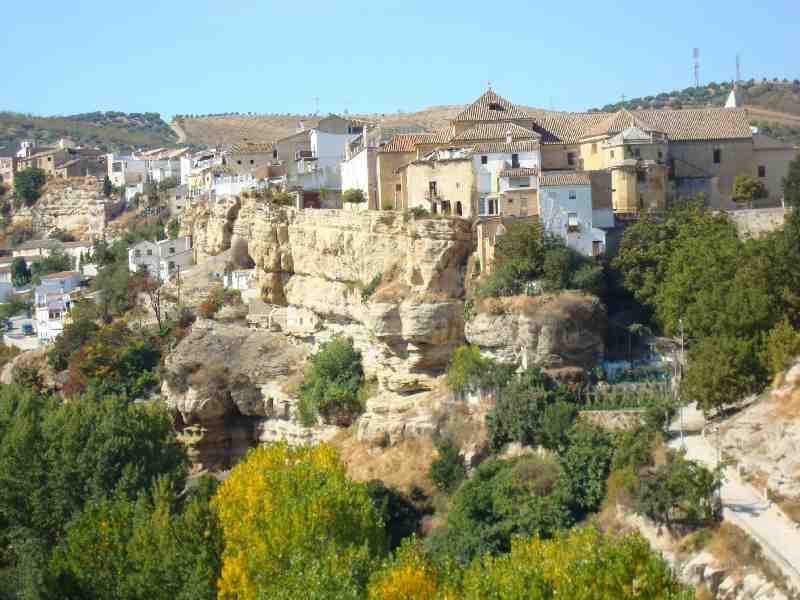 La Casa de Melilla en Málaga conoce al detalle la riqueza histórica de Alhama de Granada