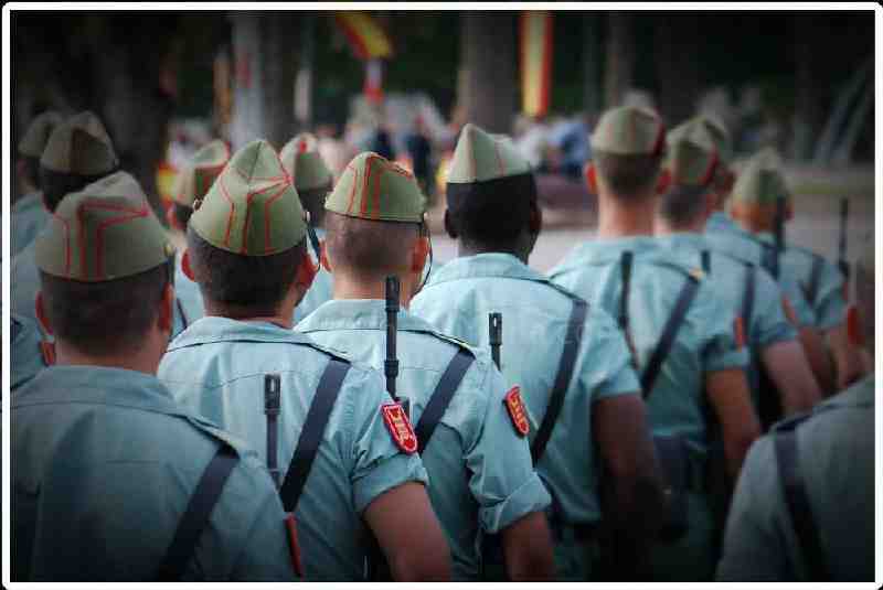 Comandancia y el Tercio lamentan el fallecimiento del capitán Caballero Legionario Luis Alindado
