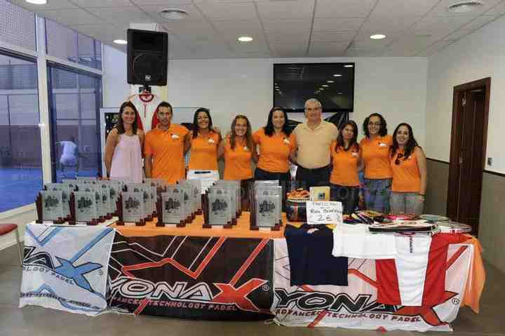 Éxito de participación en el I Torneo Benéfico de Pádel 'Melilla Acoge', con un centenar de participantes