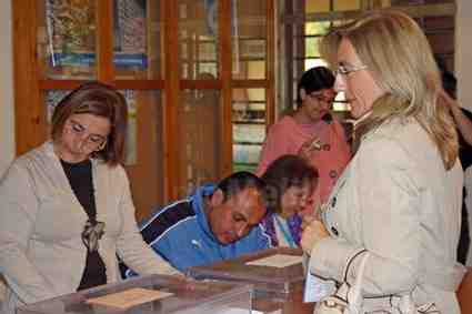 Dueñas ha pedido a los melillenses más jóvenes que participen en las elecciones