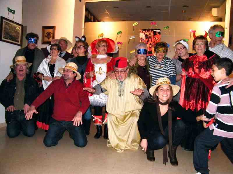 Agradable y divertido Carnaval 2001 en la Casa de Melilla en Barcelona
