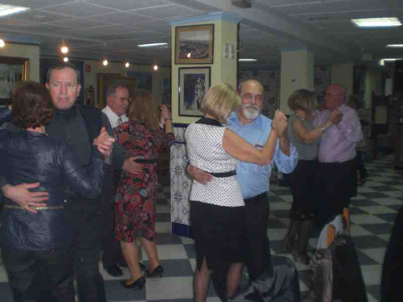 Fiesta por todo lo alto en El Zapillo de la mano de la Casa de Melilla en Almería