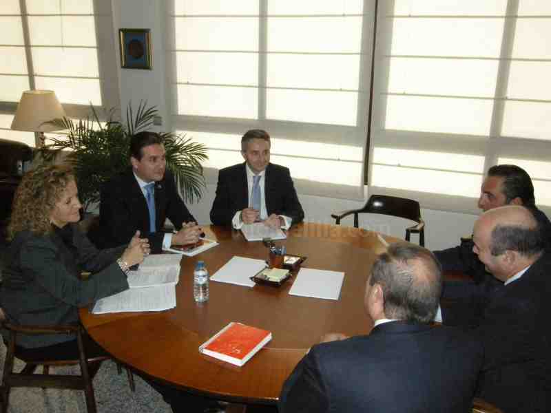 La Marina Mercante anuncia bajada de tarifas y buques con mejores condiciones con el nuevo contrato de navegación