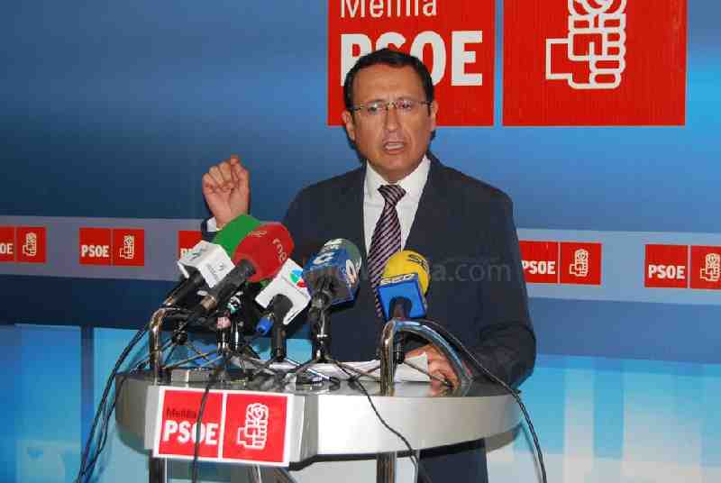 El secretario general y candidato del PSOE local, Dionisio Muñoz