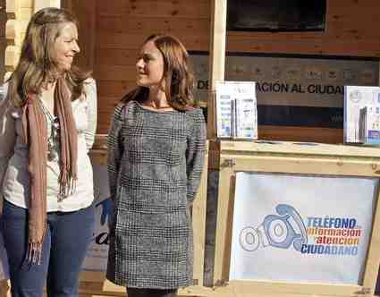 Katy Muriel (izda.) y María Ángeles Gras (dcha.), responsables de la Consejería de Administraciones