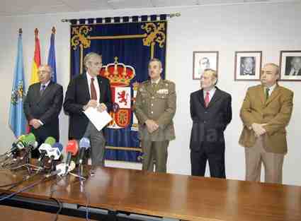 La Delegación del Gobierno decora sus paredes con retratos de todos los delegados