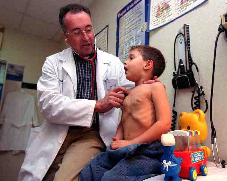 Los médicos de Melilla dedicarán el 70% de su jornada a atender a pacientes