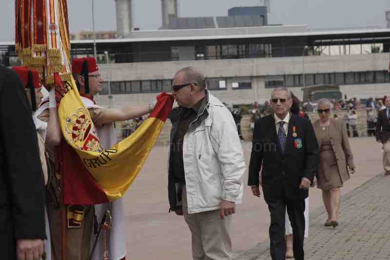 260 personas juran la bandera española en Melilla