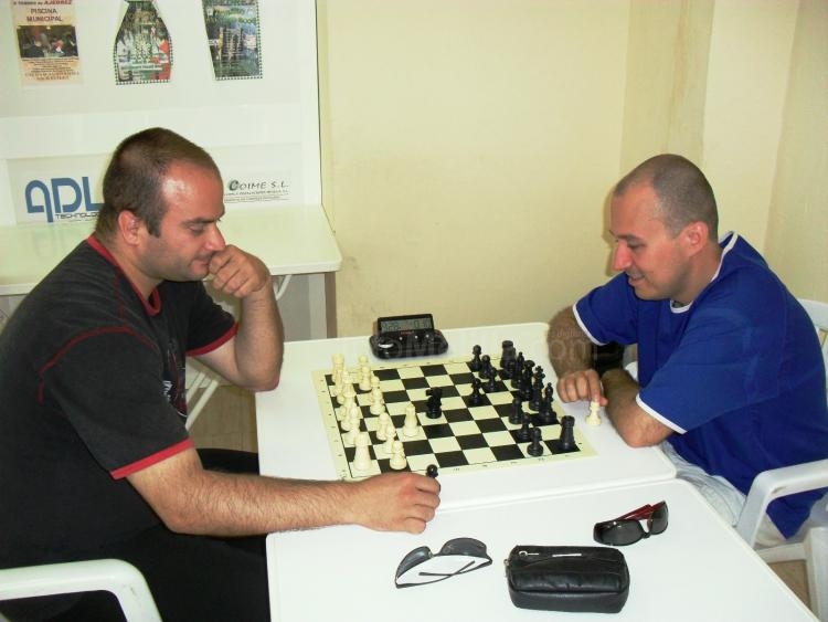 Los dos maestros internacionales frente a frente