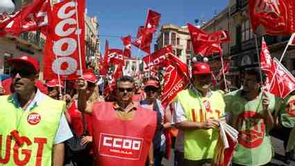 CCOO y UGT se concentrarán el jueves frente a la Delegación del Gobierno