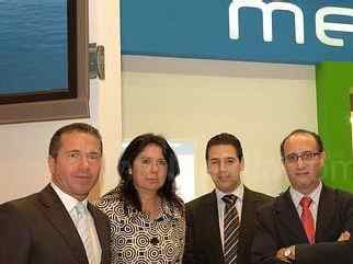 Guerra califica de "esperpéntica y ridícula" la posición de Melilla en FITUR 2001