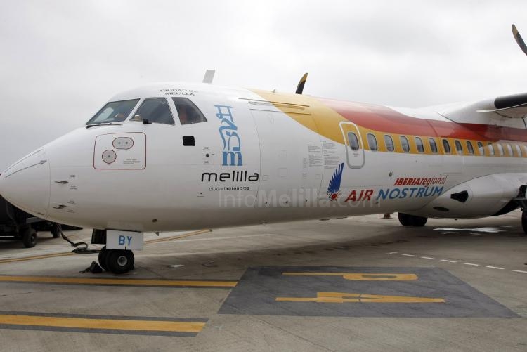Air Nostrum bautiza un avión con el nombre de 'Ciudad de Melilla'