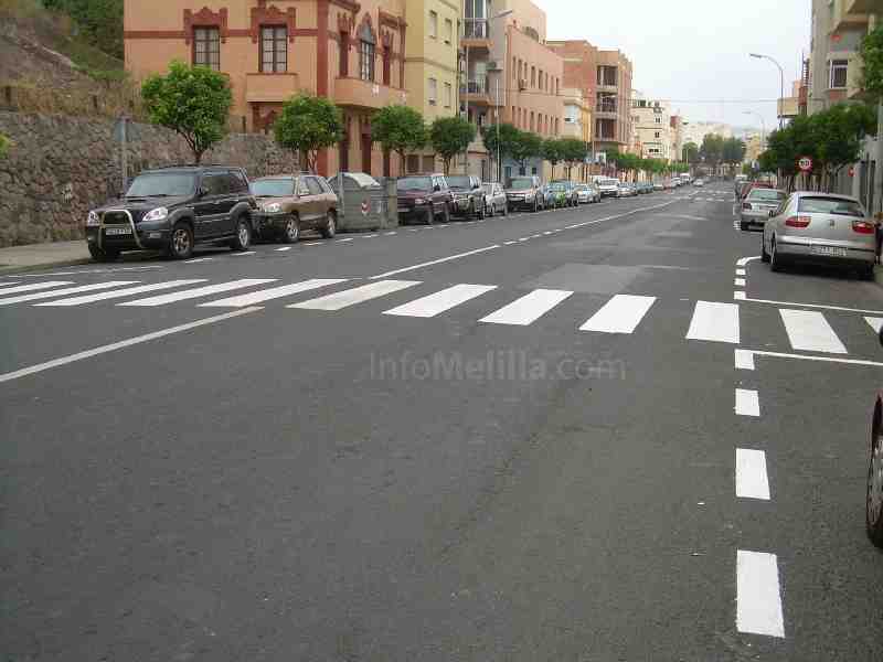 La Policía Local mejora la señalización de General Pintos y Fernandez Cuevas