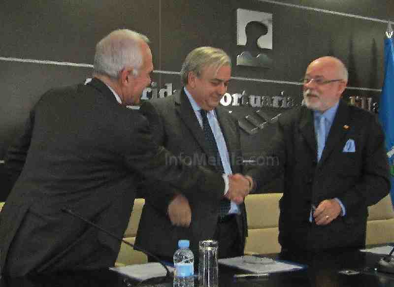 Los tres presidentes sellaron su acuerdo con un apretón de mano y muchas felicitaciones