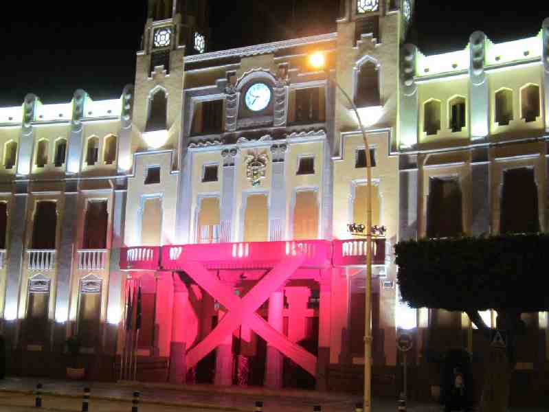 Melilla se une contra el cáncer de mama, una enfermedad que se cura en el 98 por ciento de los casos detectados a tiempo