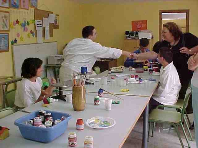 Cerca de 65 jóvenes disfrutan de los talleres de verano de ASPANIES
