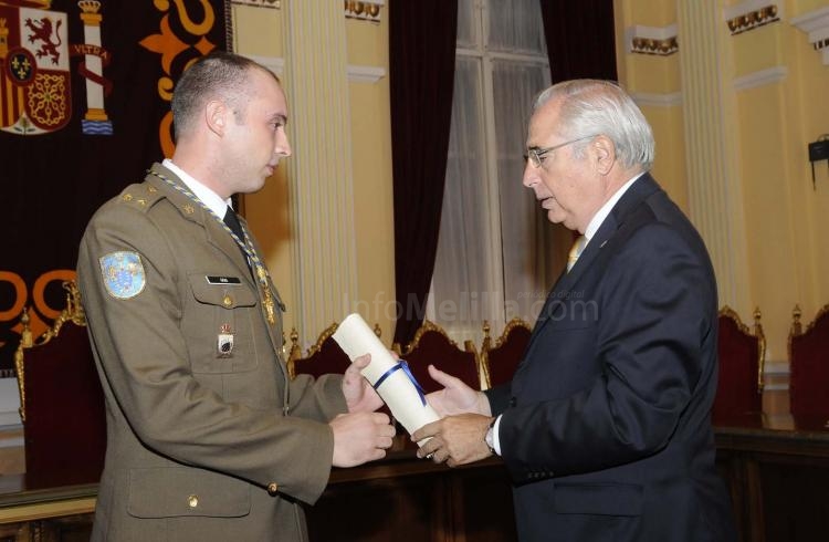 Melilla entrega de Medalla de Oro a los dos soldados heridos en Afganistán