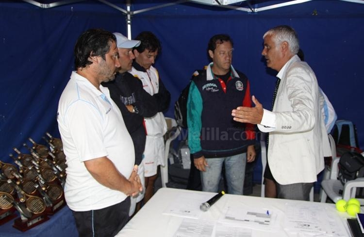 Los jueces y capitanes de equipos